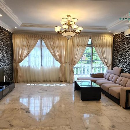 99 Kelawei Apartment George Town Ngoại thất bức ảnh