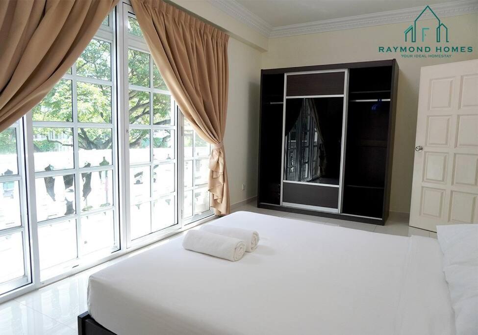 99 Kelawei Apartment George Town Ngoại thất bức ảnh
